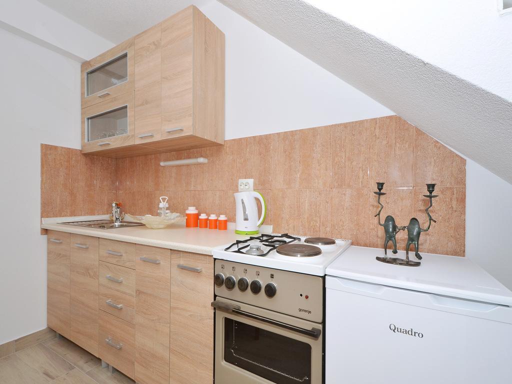 Apartment Petrovic *