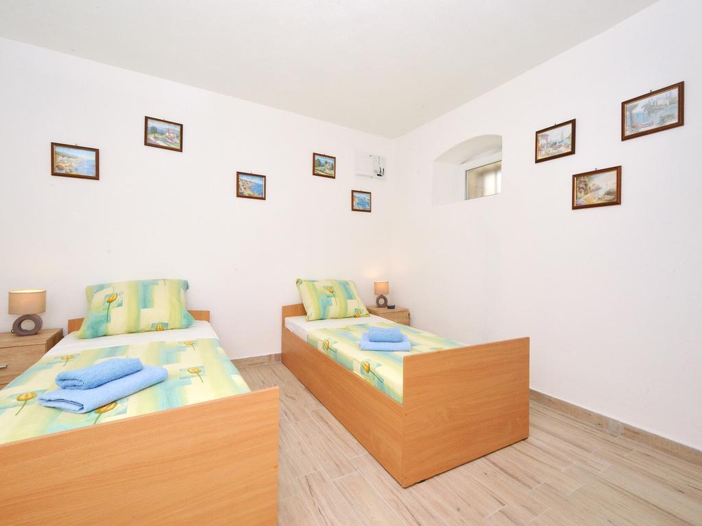 Apartment Petrovic *